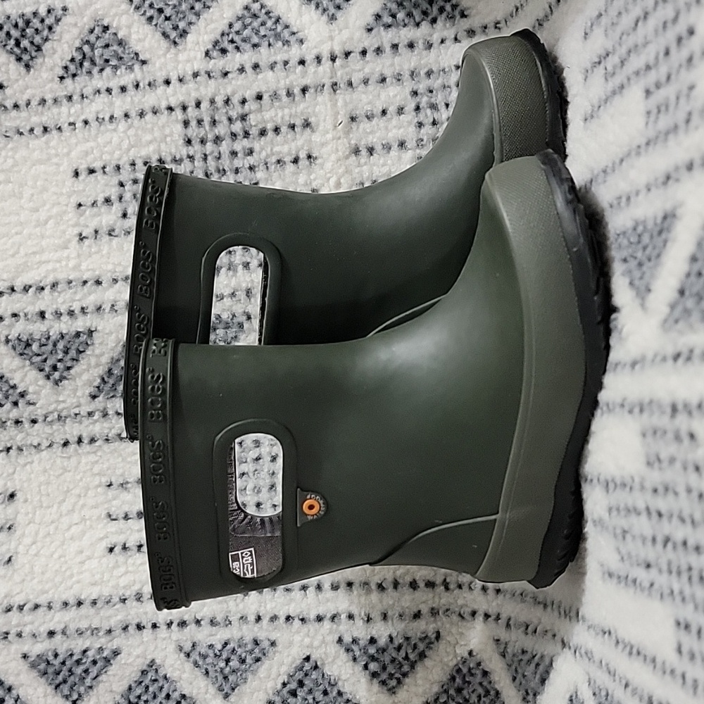 BOGS Toddler rain boot size 7